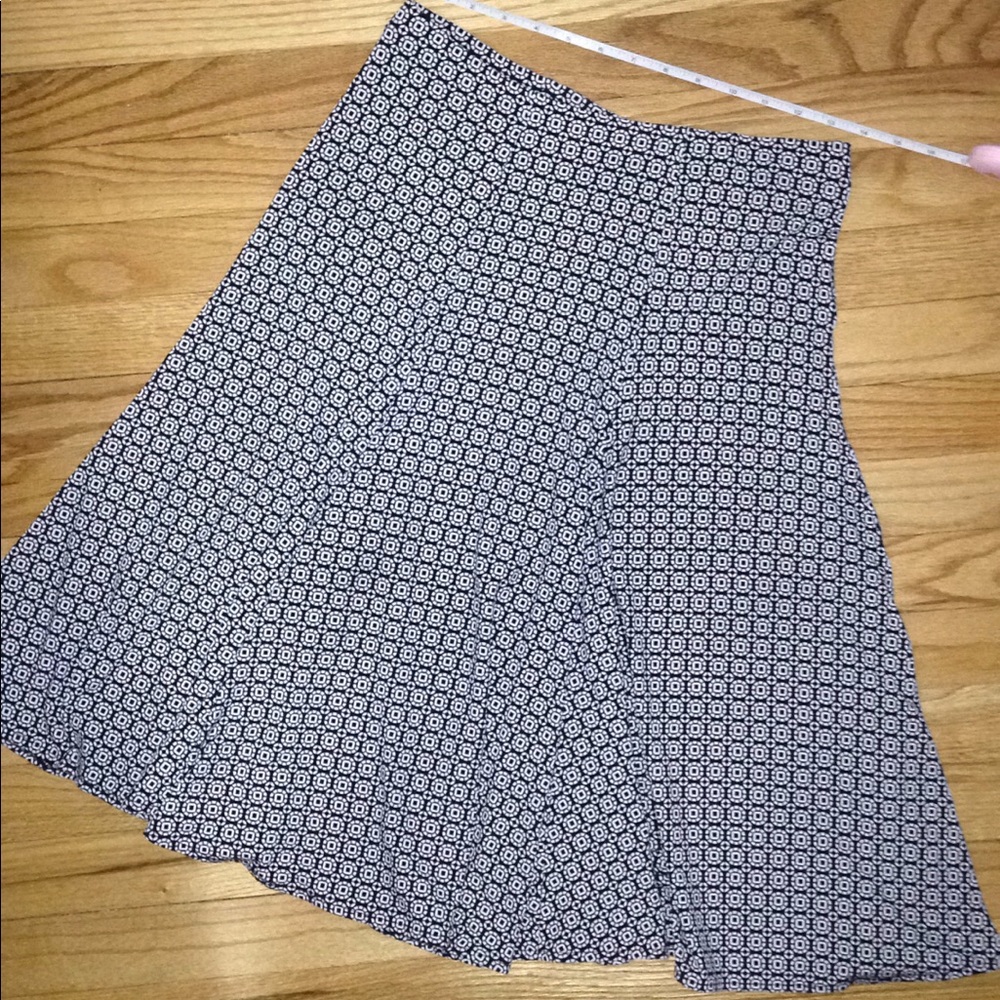 Skirt - Picture 1 of 2